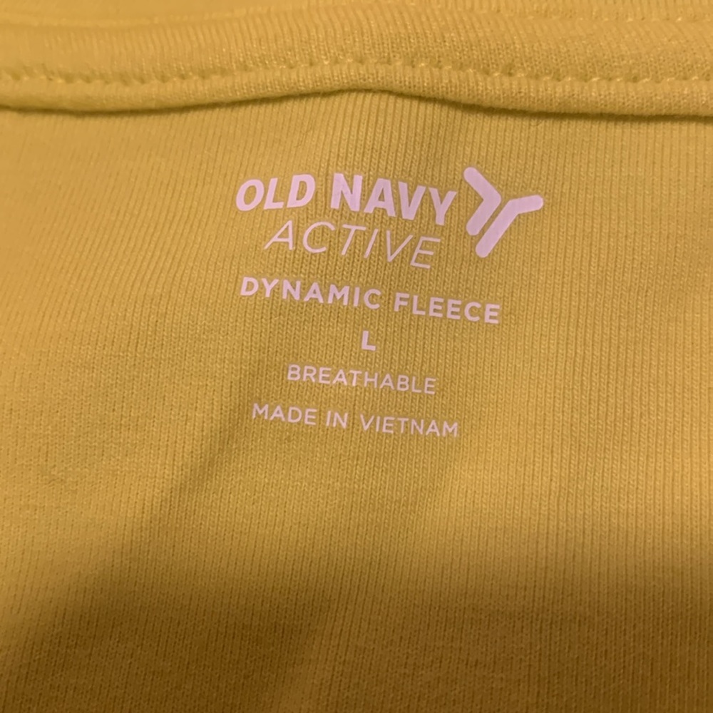 Old navy active - Picture 2 of 4